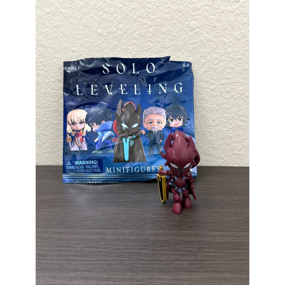 Solo Leveling PhatMojo Series 1 Blind Bag Mini Figure RARE - Igris